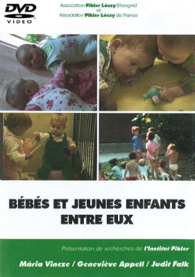 Couverture de l'ouvrage : DVD n°10 - Bébés et jeunes enfants entre eux