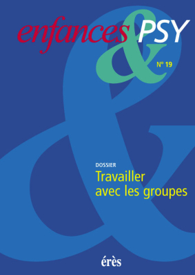 Couverture de l'ouvrage : Travailler avec des groupes