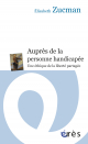 Auprès de la personne handicapée